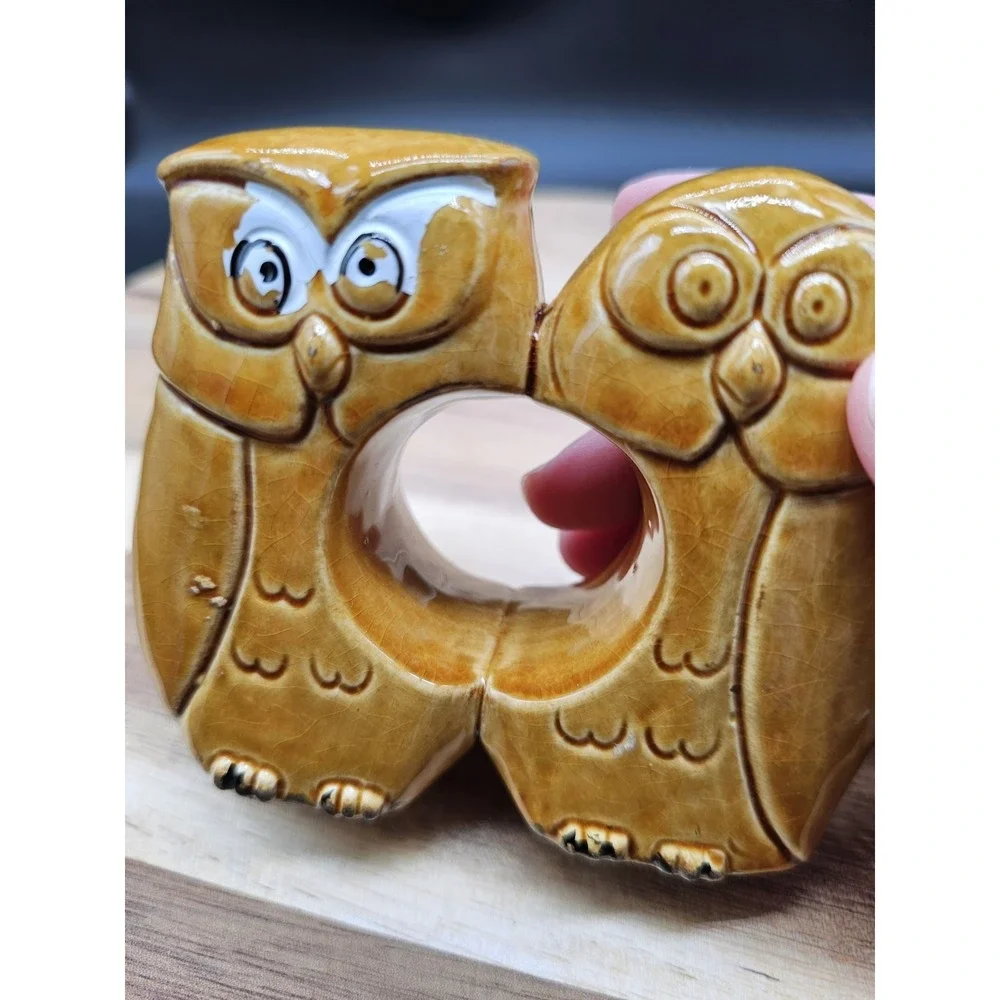 Vintage‎ Owls Joined Pair Salt & Pepper Shaker Made In Japan Some Paint Wear